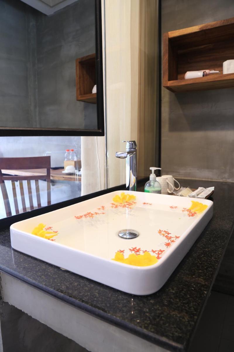 BK Hotel - Housity