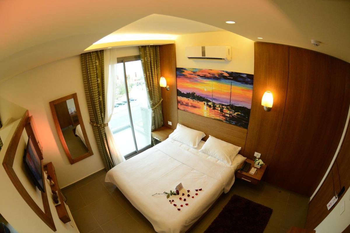 Guias Hotel & Spa - Housity