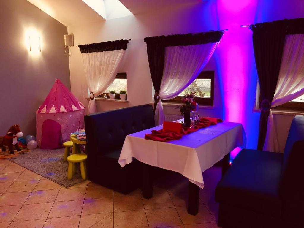 Motel-Restauracja Ballaton - Housity