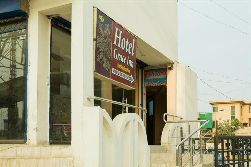 Suitetrails - Grace Inn Hotel