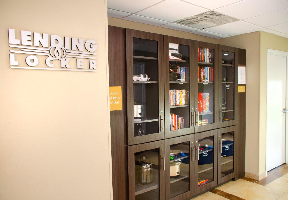 Candlewood Suites York, an IHG Hotel - Housity