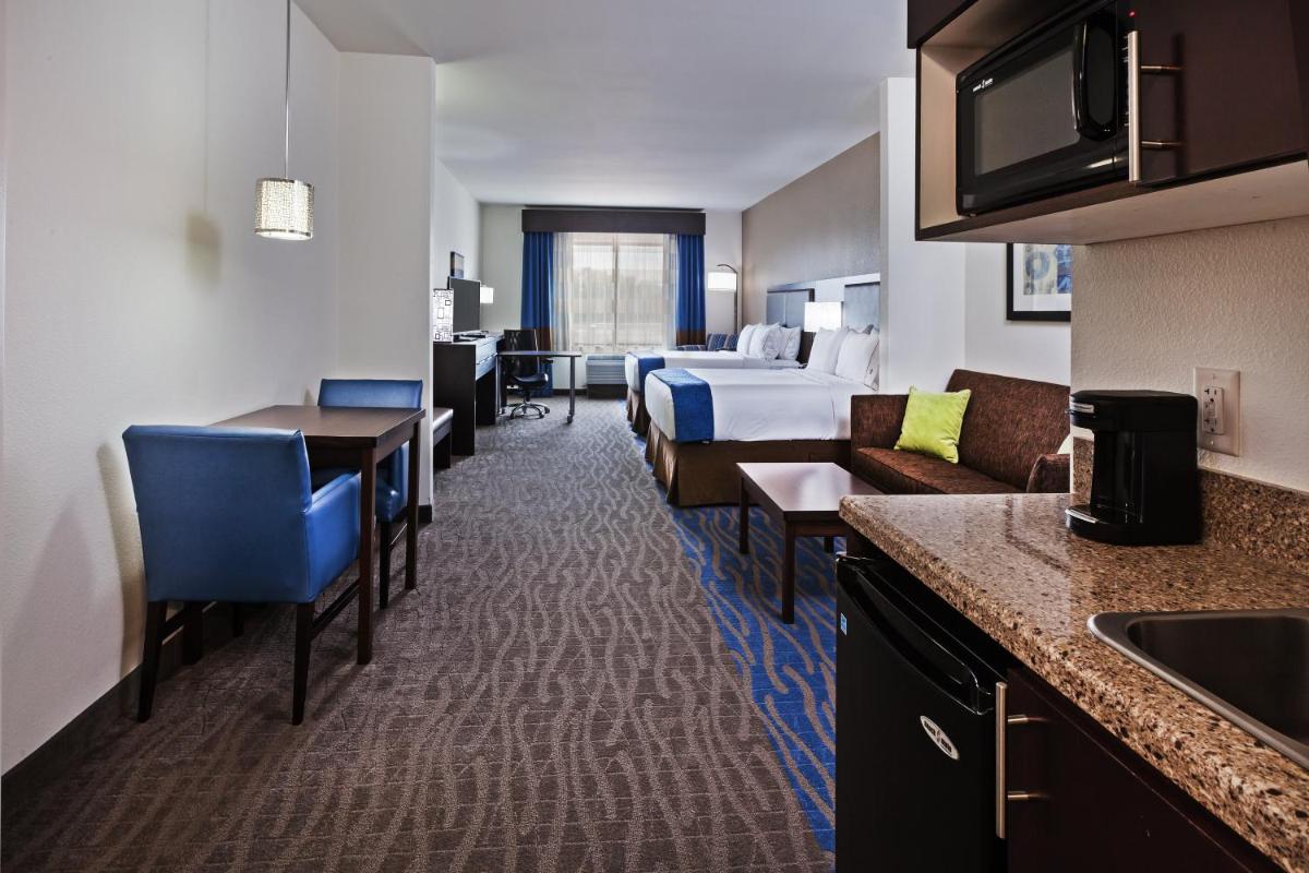 Holiday Inn Express Suites Glenpool - Housity