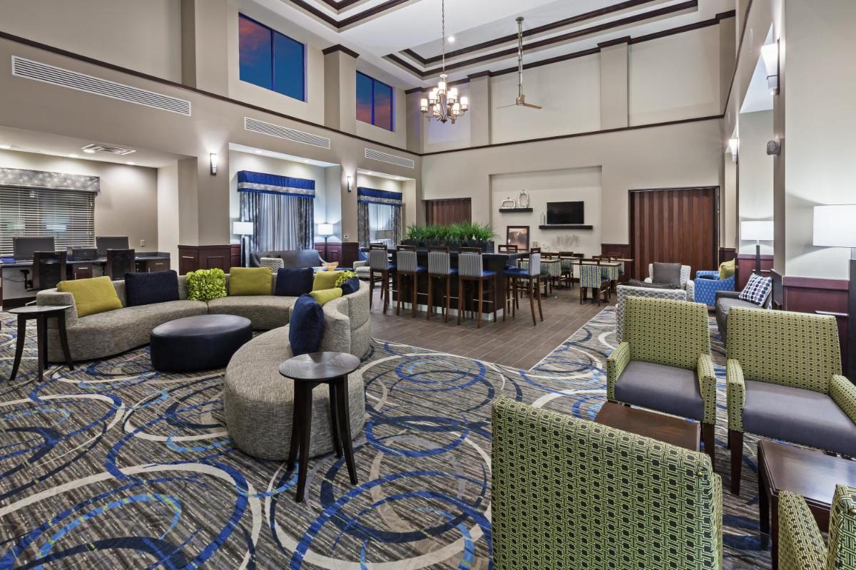 Holiday Inn Express Suites Glenpool - Housity