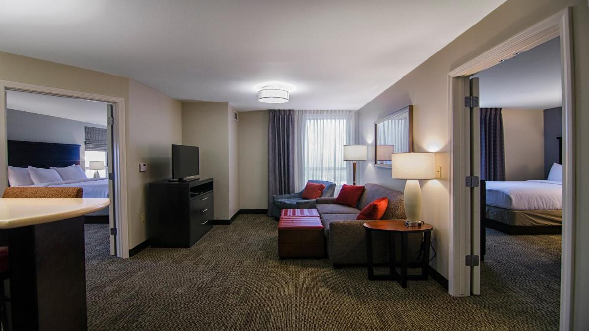Staybridge Suites Marquette by IHG - Housity
