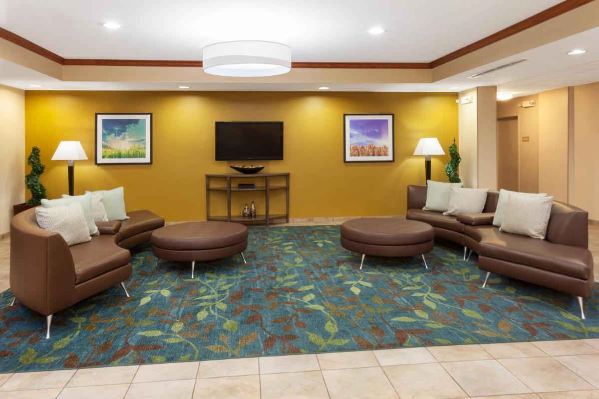 Candlewood Suites Aurora-Naperville by IHG - Housity
