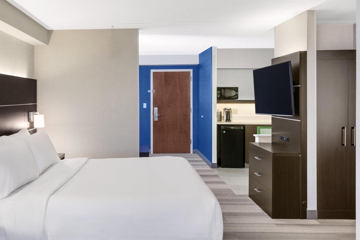 Holiday Inn Express South Portland, an IHG Hotel - Housity