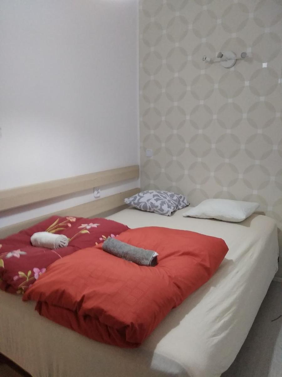 APARTAMENT PRZY PARKU NOCLEGI P?OCK - Housity