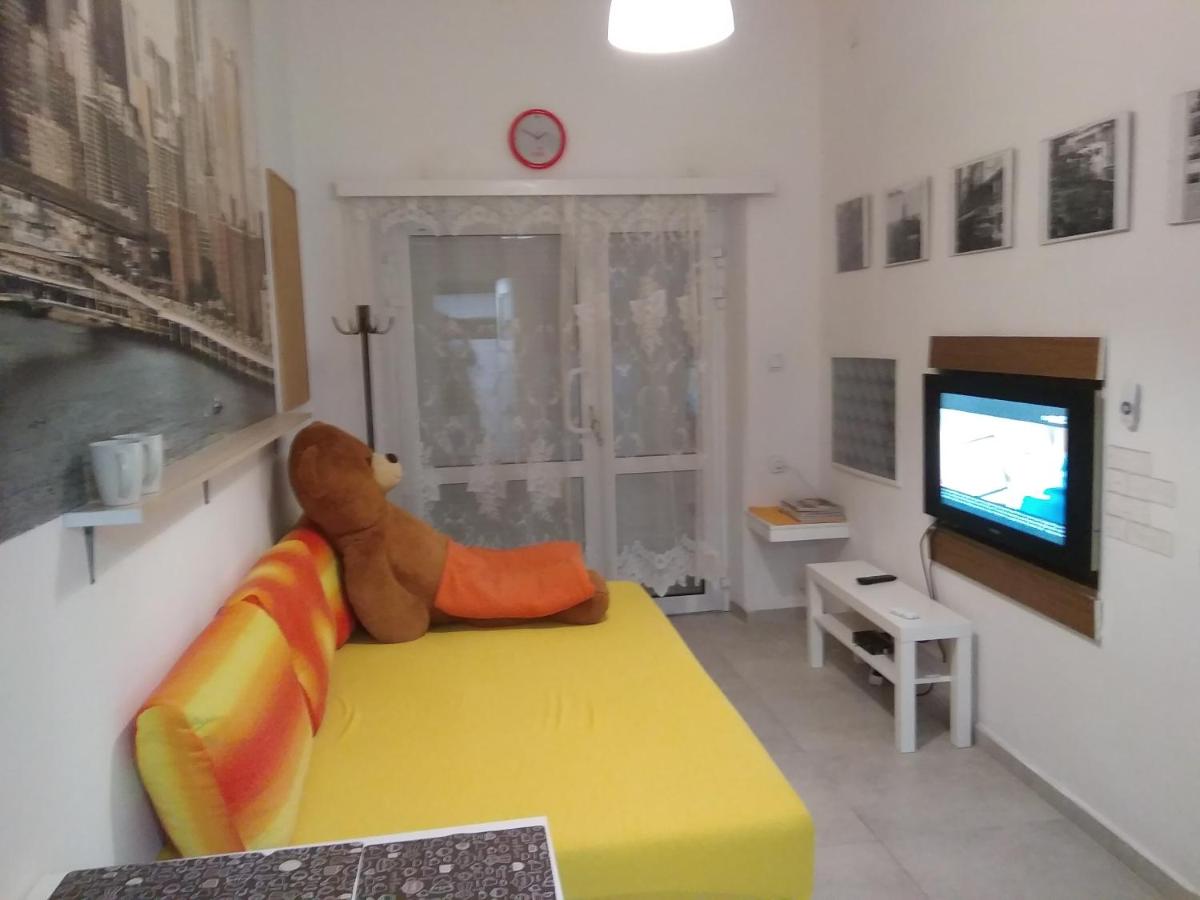 APARTAMENT PRZY PARKU NOCLEGI P?OCK - Housity