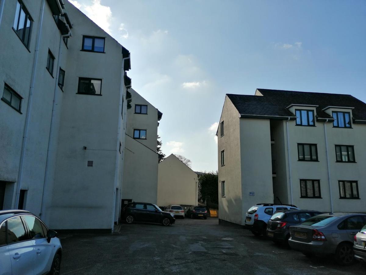 Ghyll Rigg - Housity