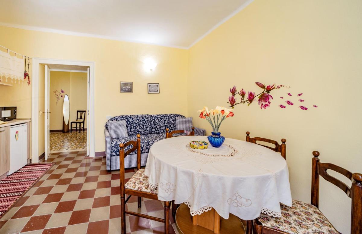 Rosa Lentorada - Housity