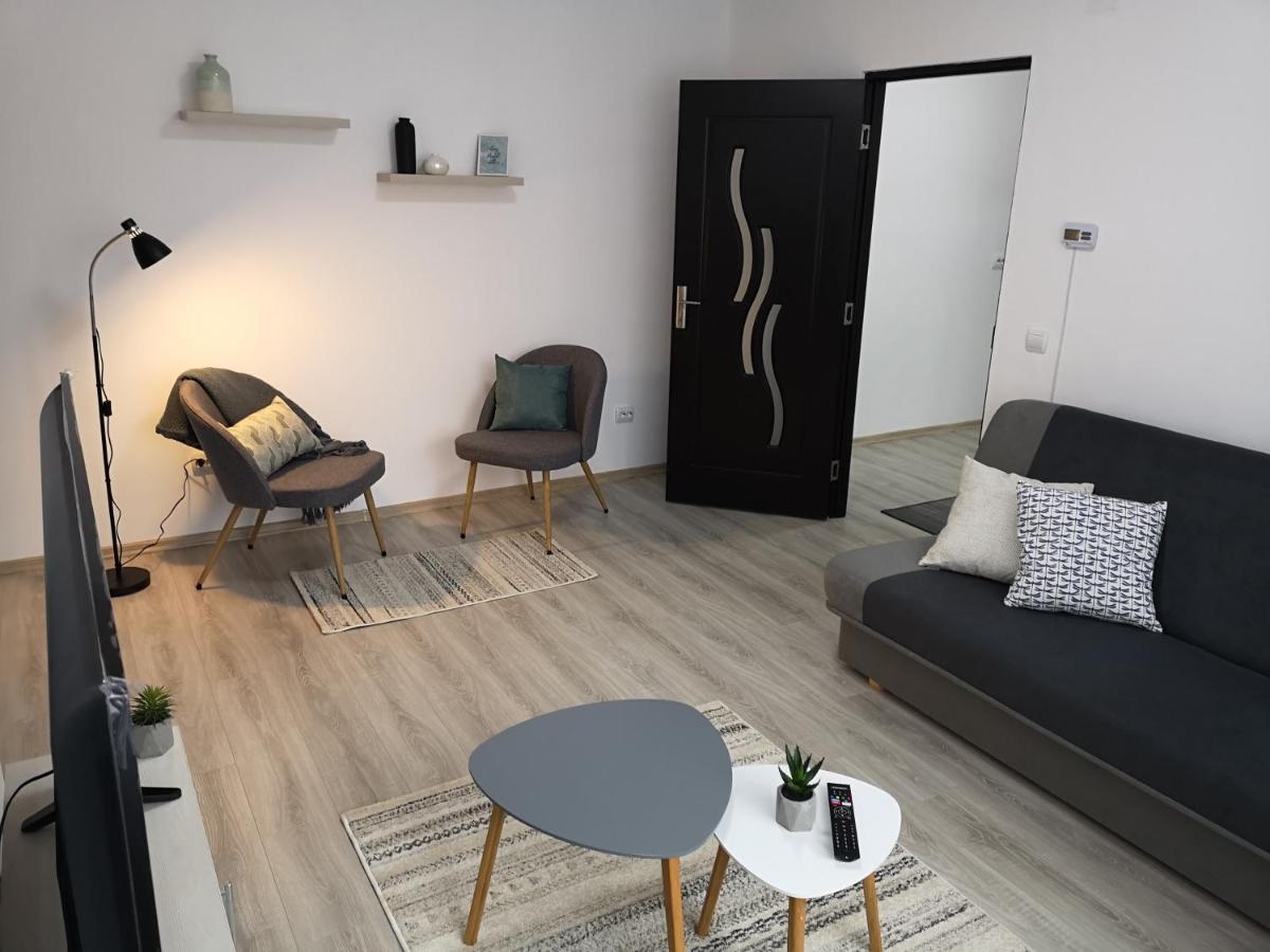 Cosy Elegant Apartment - Housity