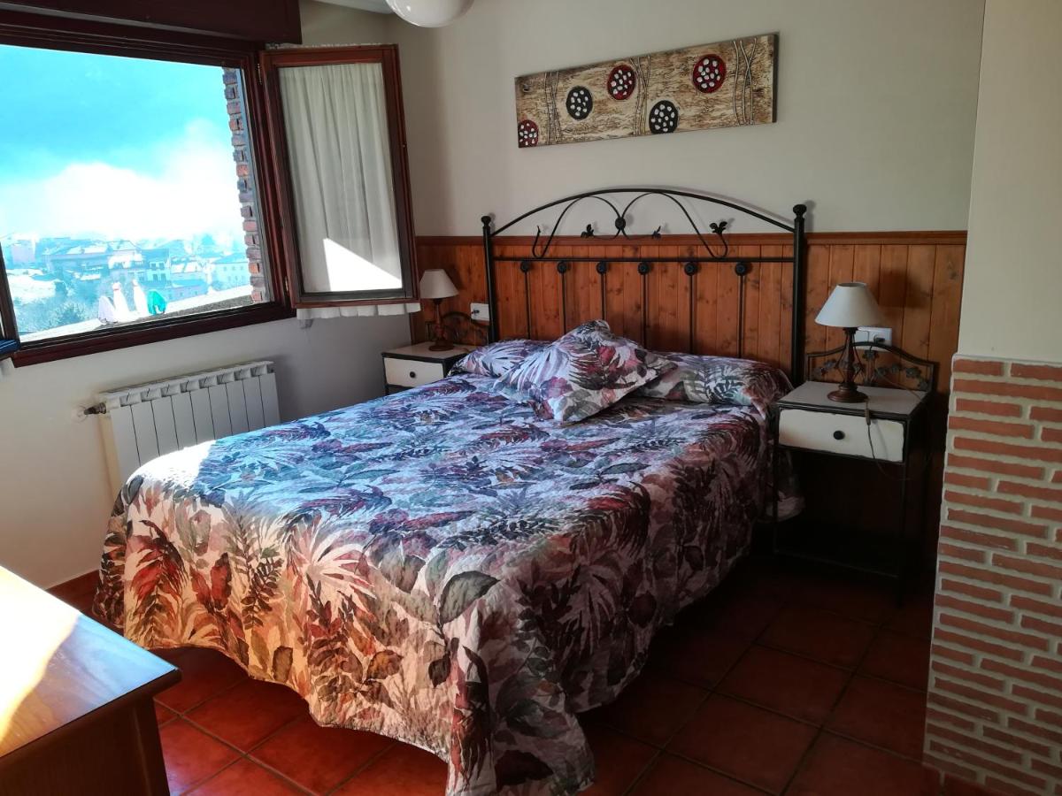 Apartamentos El Ardinal - Housity