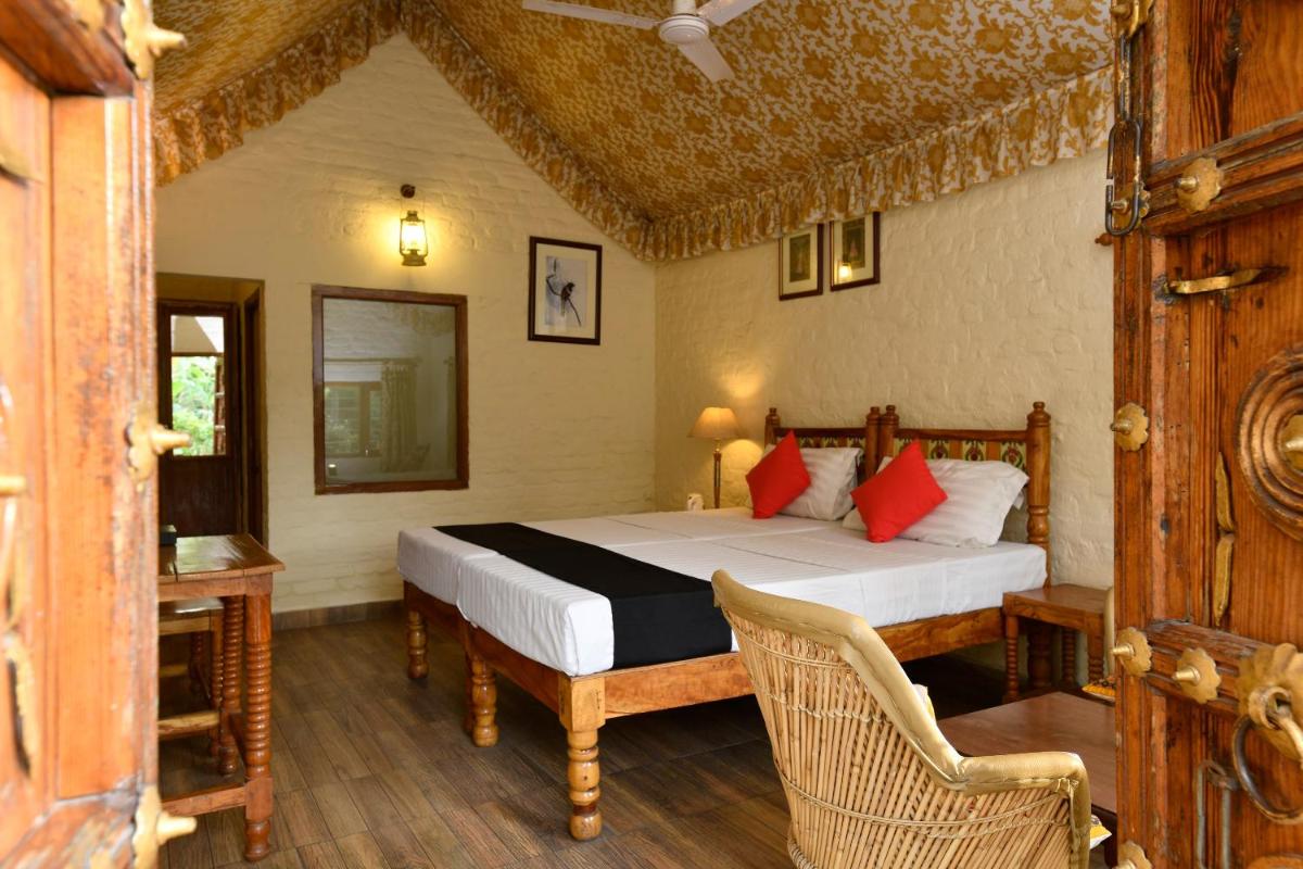 Hotel Sunbird - Housity