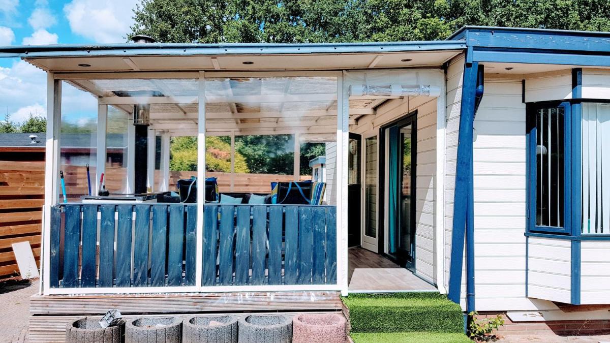 Modern, compleet en recreatief chalet 22-15 - Housity