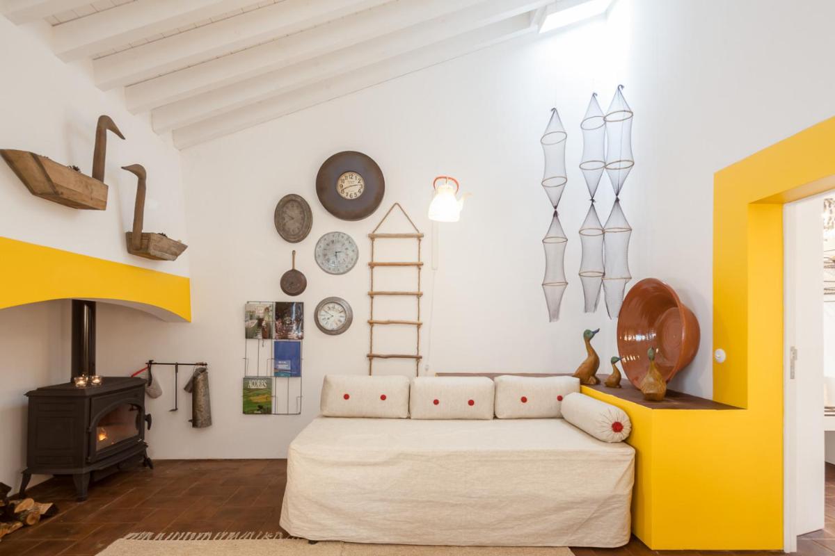 Uma cama ou camas num quarto em Torre de Palma Wine Hotel, Monforte, a Member of Design Hotels