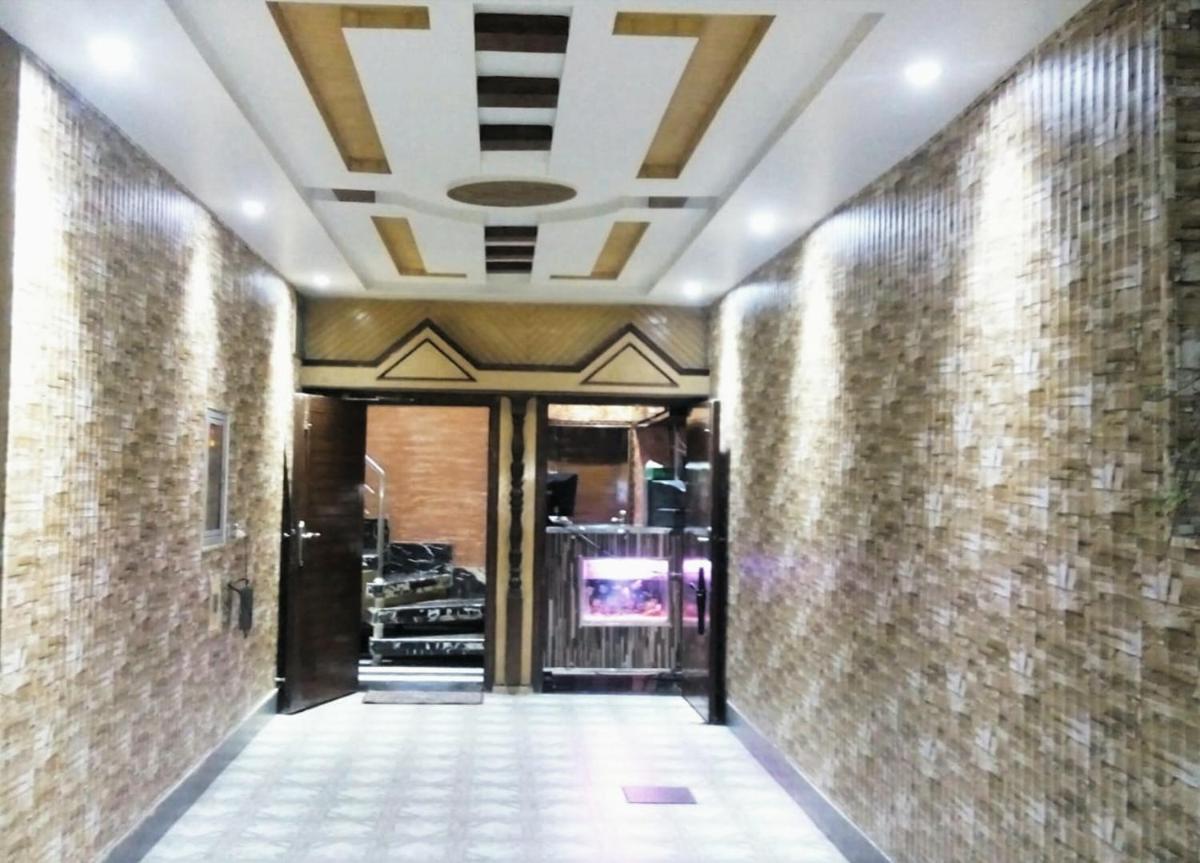 Grand Palace Hotel - Housity