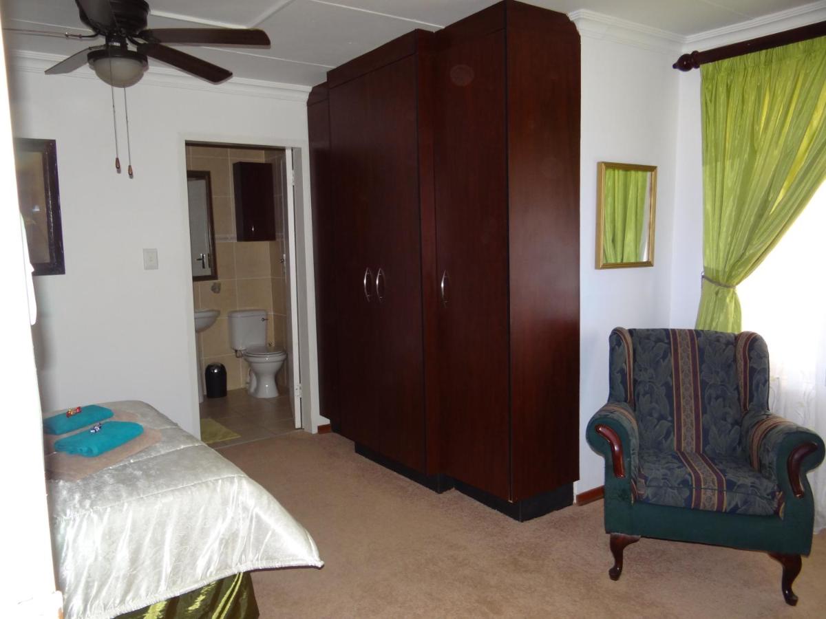 Europa Lodge - Housity