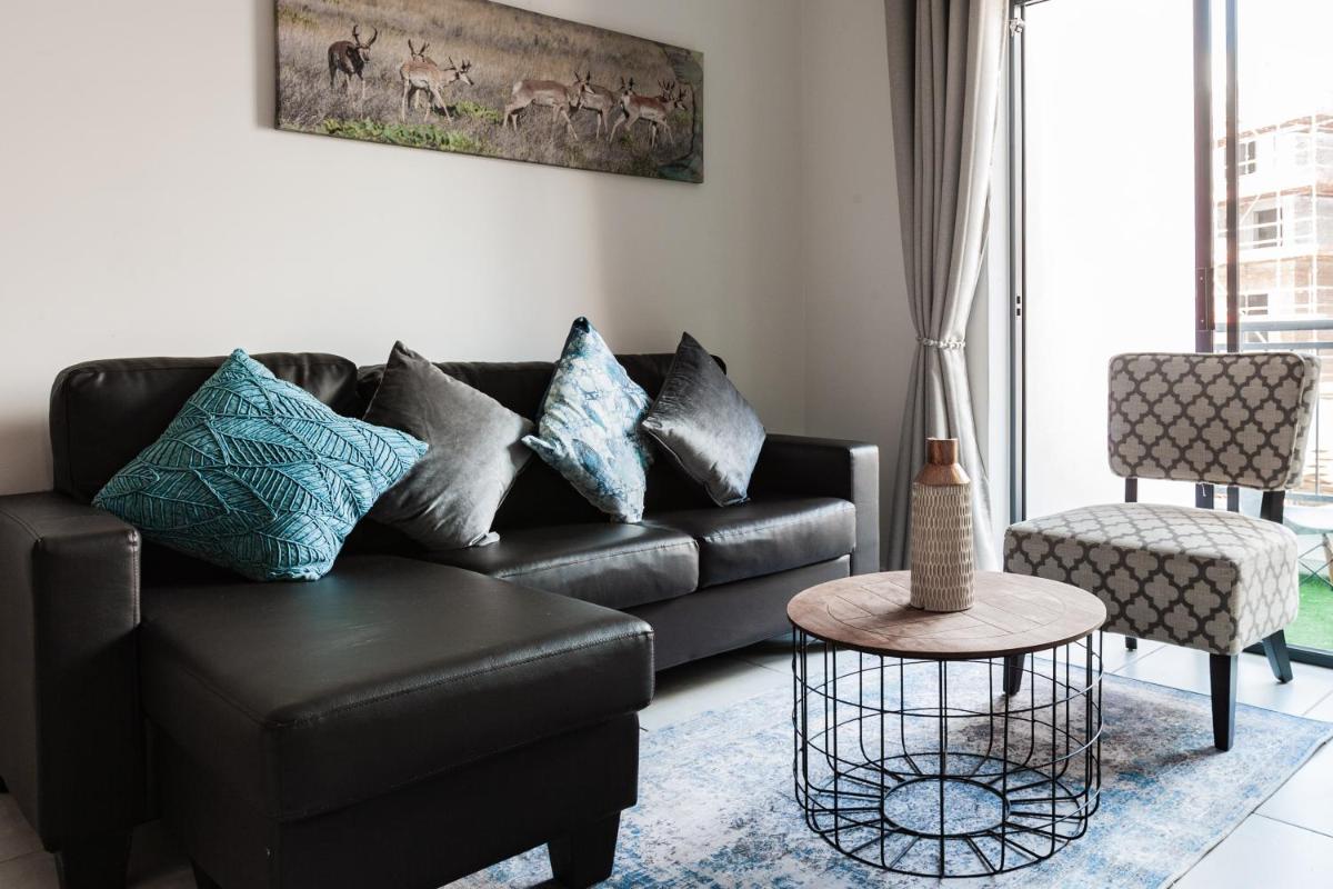 Alimama Spaces: The Manson's Blyde - Housity