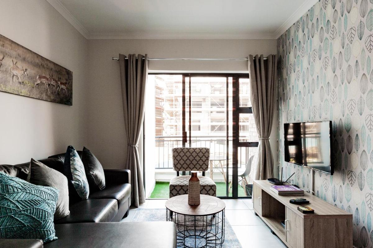 Alimama Spaces: The Manson's Blyde - Housity