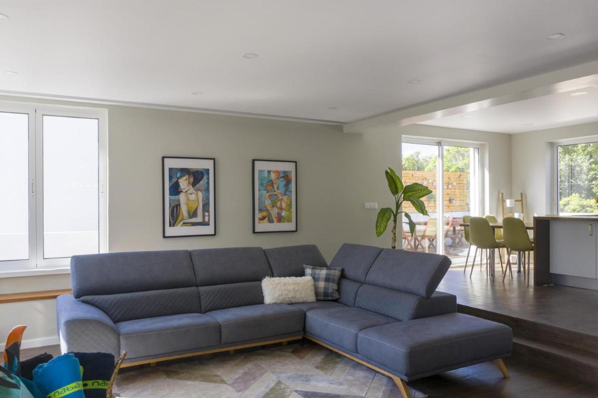 Beach House DeLuxe - Housity