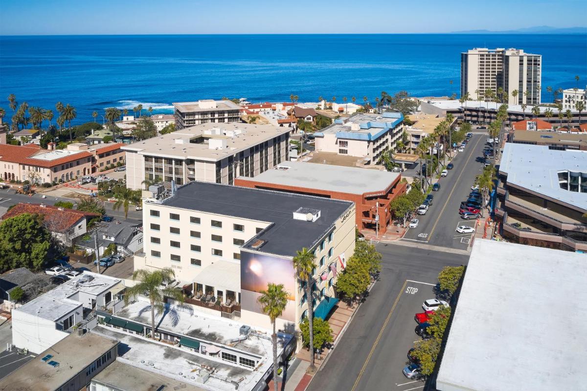 Empress Hotel La Jolla - Housity