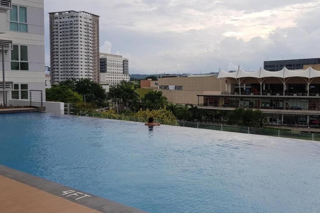 Suitetrails - LustraAbreeza 1 Bed Apartment Free WIFI