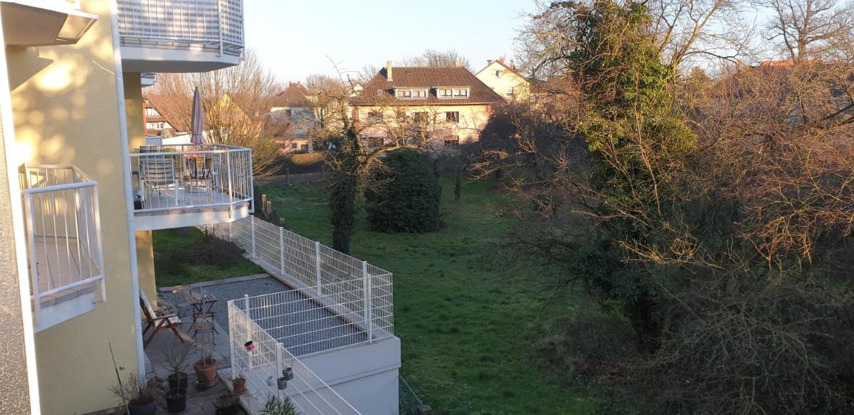 KEHL Center Schöne 2 Zimmer Wohnung mit Terrasse 60M2 - Housity