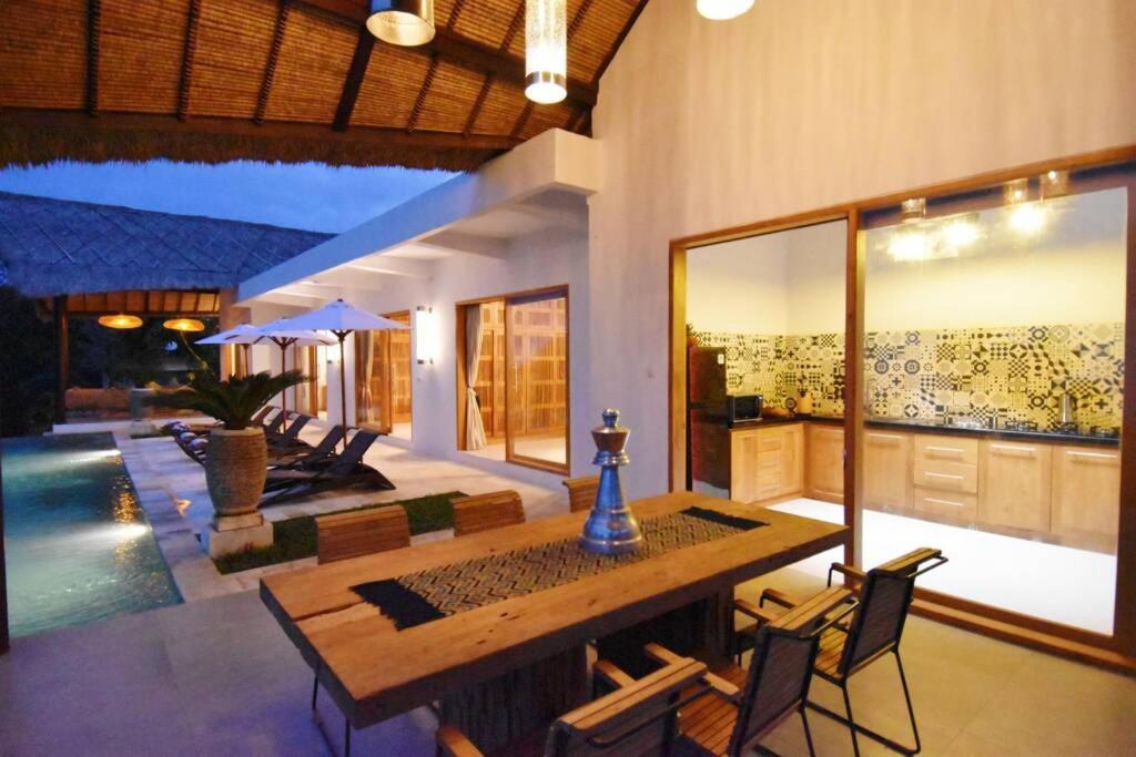 Suitetrails - Bali Mimpi luxurious villa with great ocean views!
