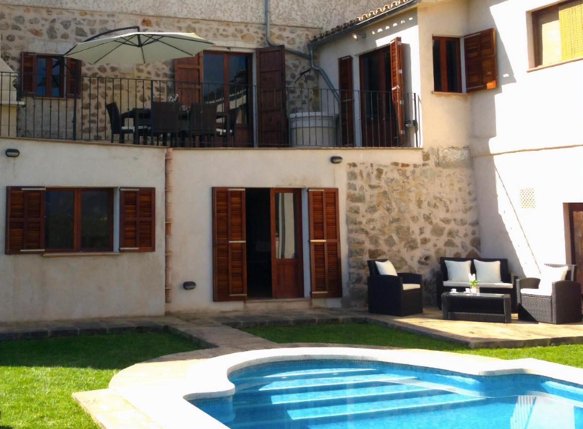 Villa Joan Julià - Housity