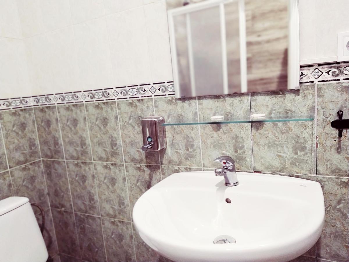 Spanish Galleon Lodge - Housity