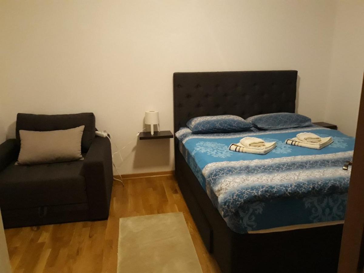 Dvori Apartments - Housity