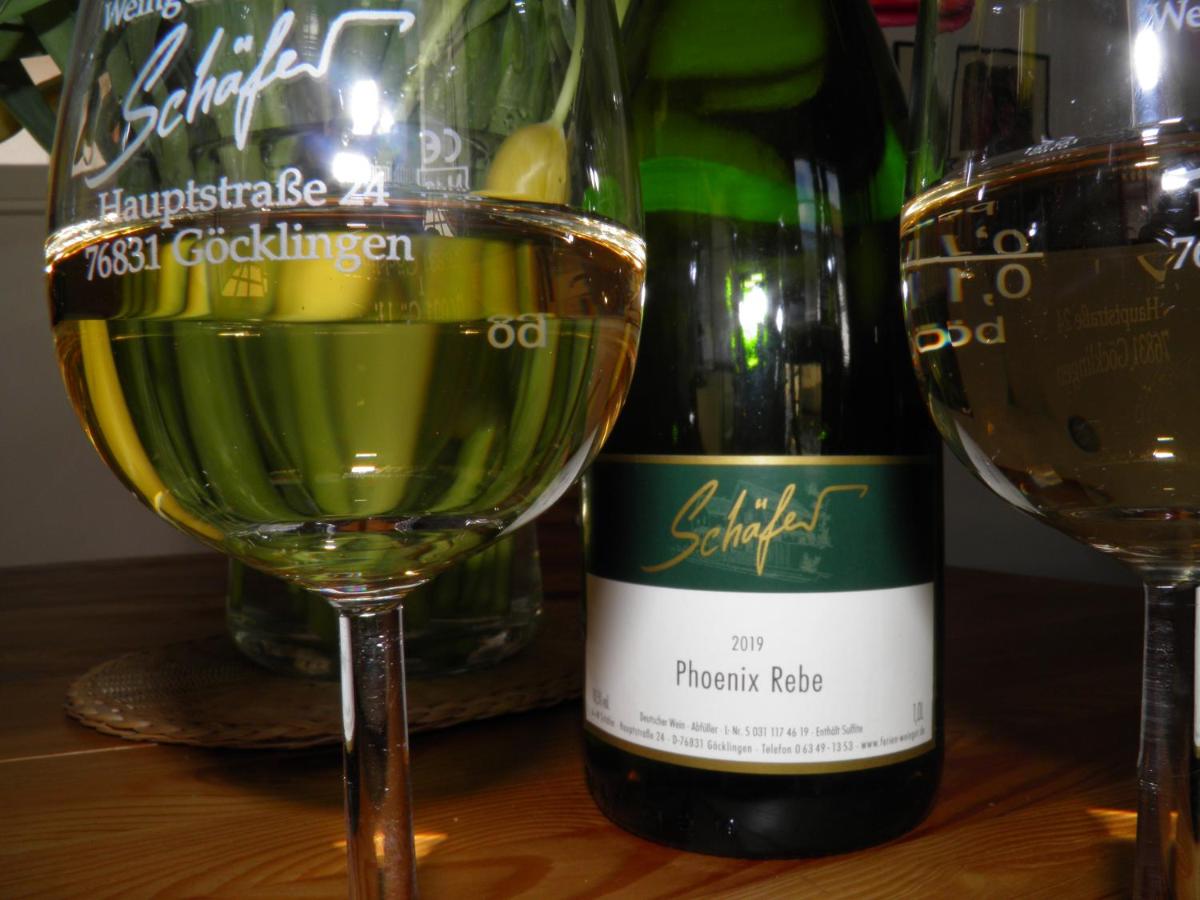 Weingut-Ferienhof Schäfer - Housity