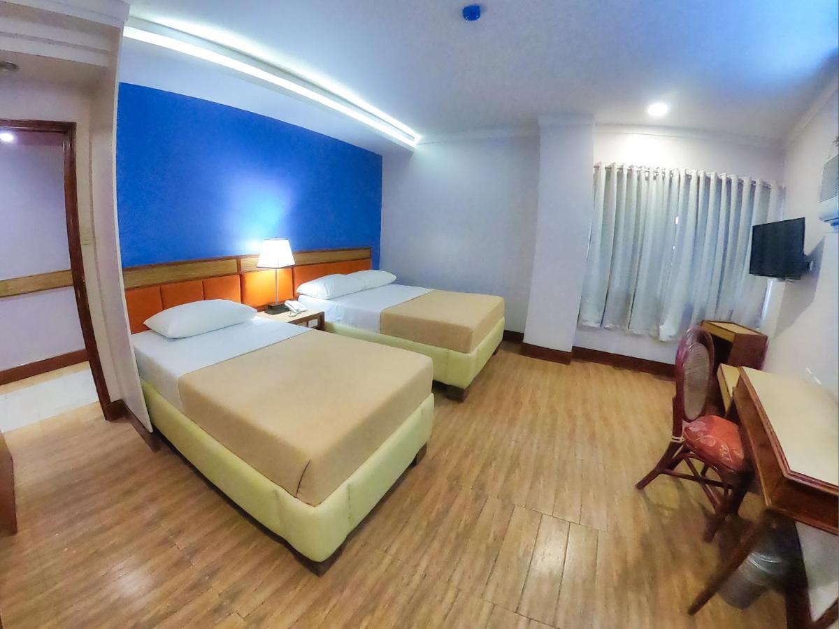 Hotel Valencia - Housity