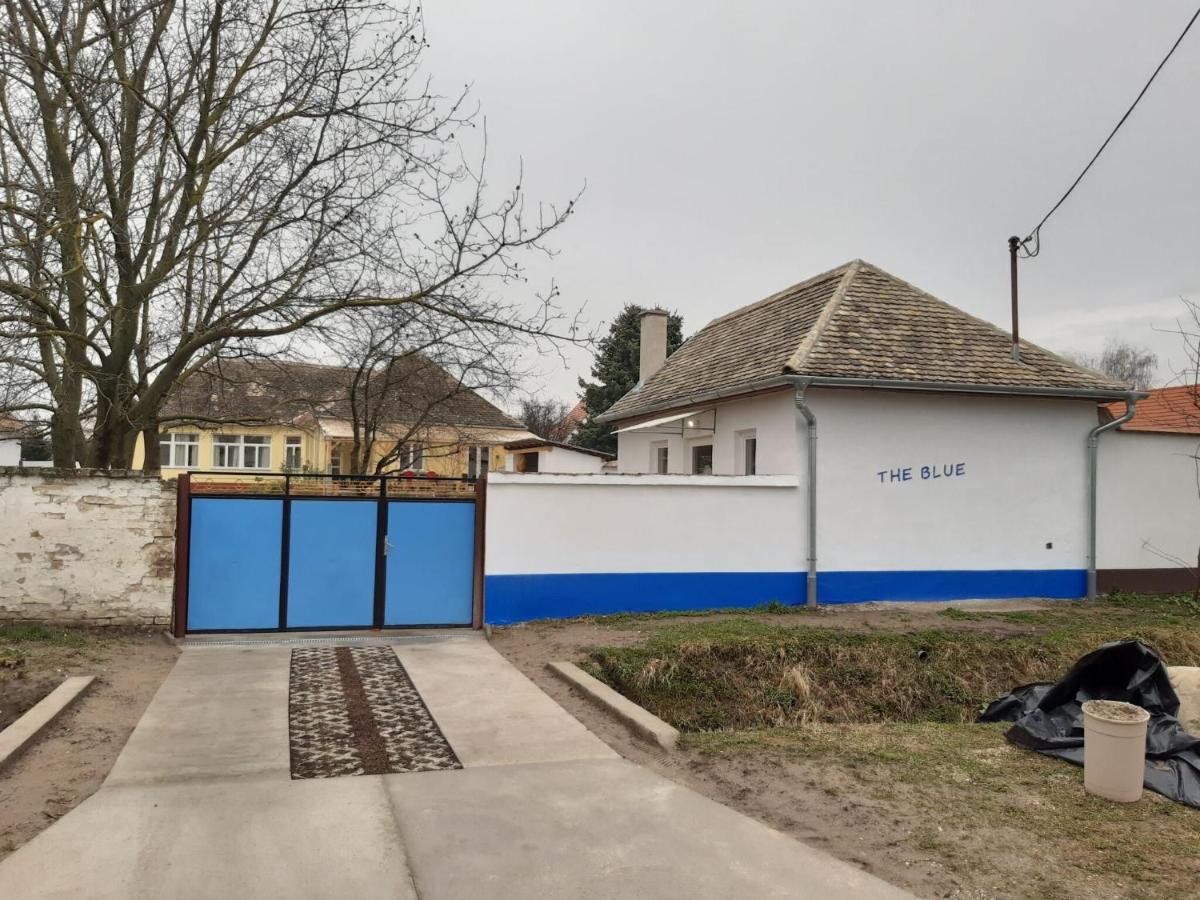 The Blue - Housity