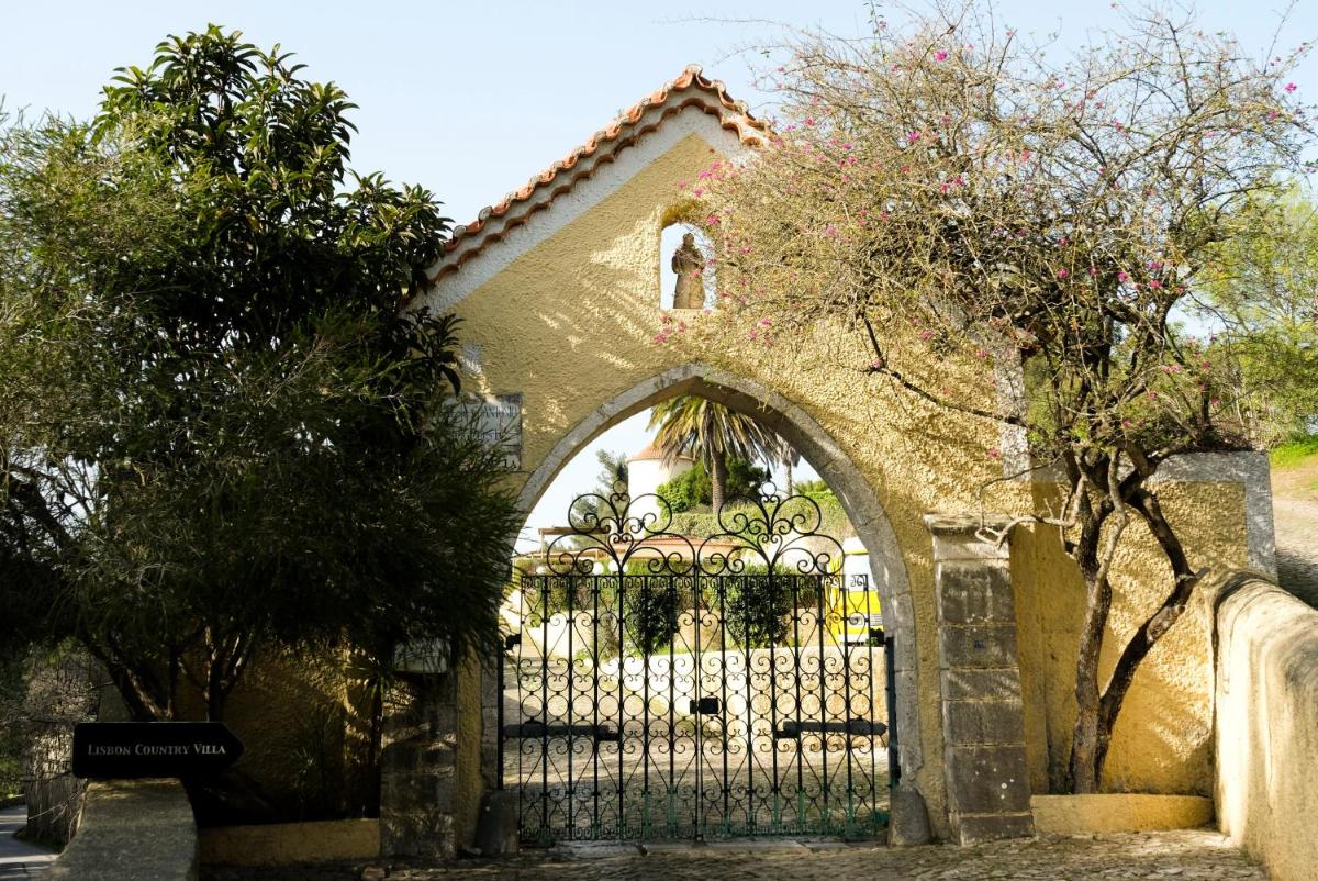 Lisbon Country Villa - Housity