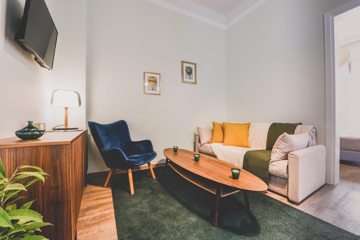 Neoclassical Apartment near Acropolis - LivingStone Crystal - Housity
