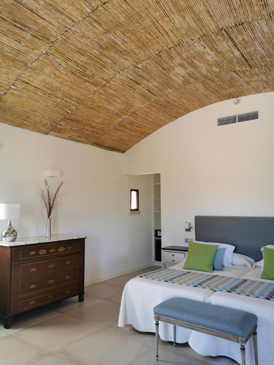Cama o camas de una habitación en Bennoc Petit Hotel - Only Adults