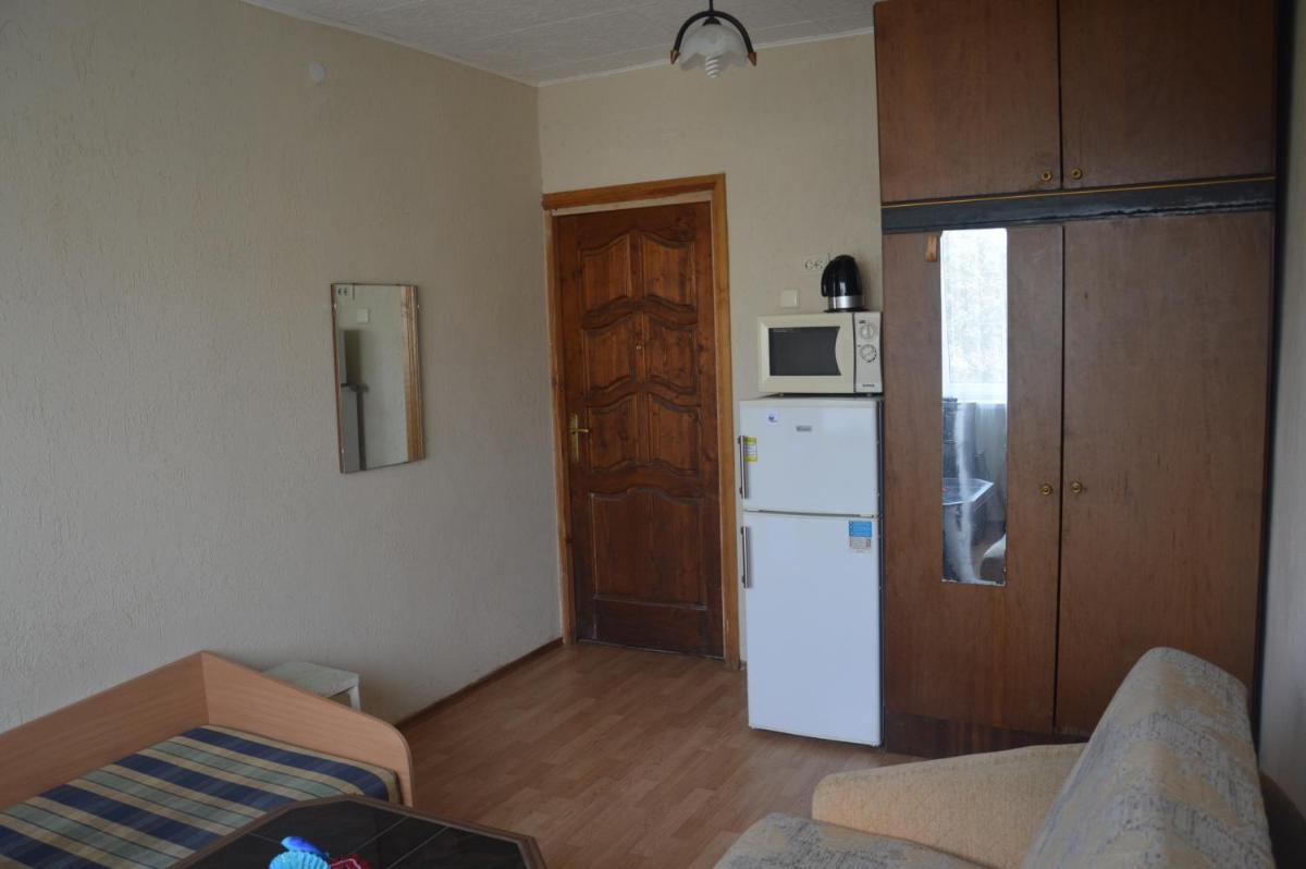Suitetrails - Chernobyl type rooms in a block flat house