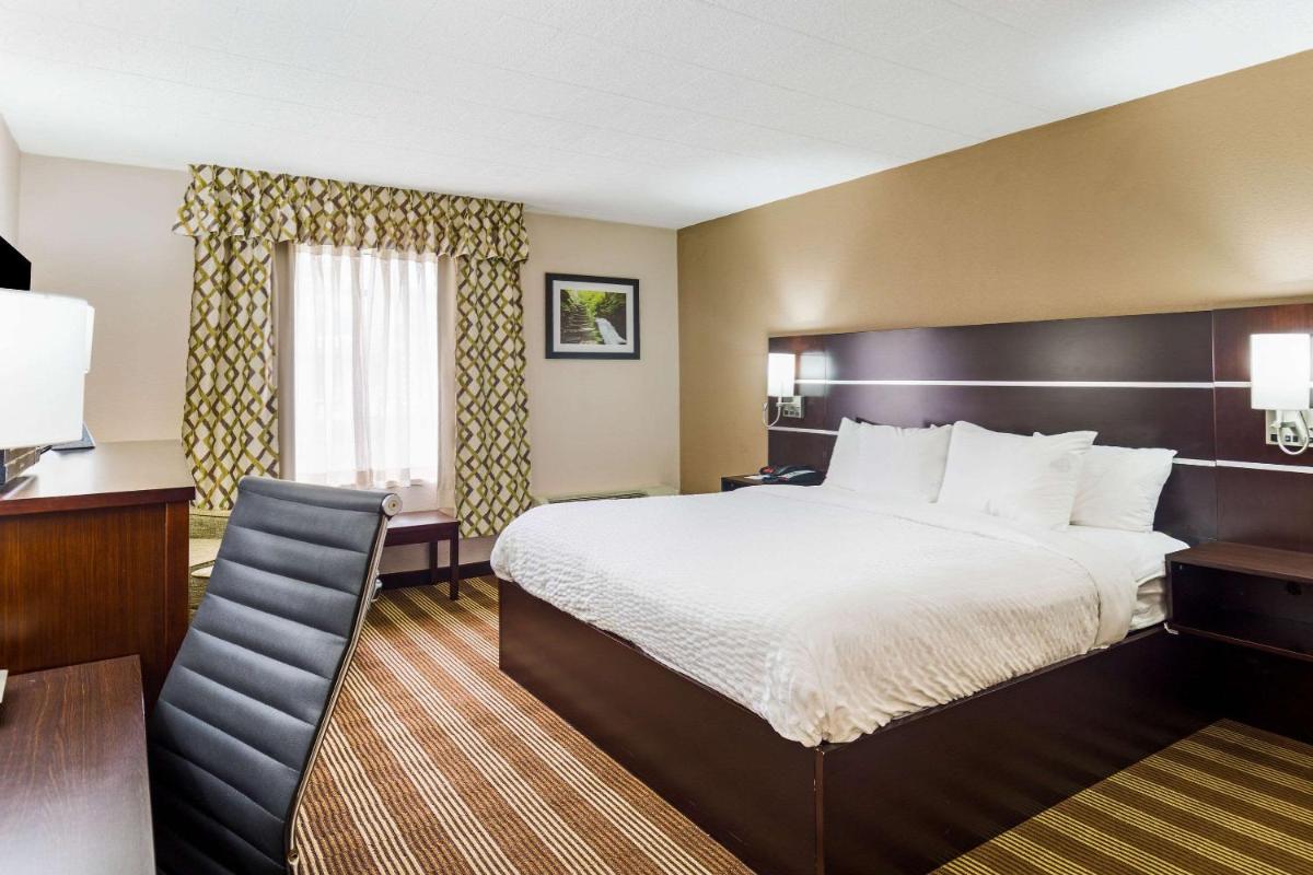 Pocono Inn & Banquet - Stroudsburg - Housity