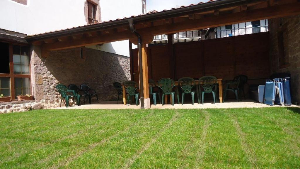Apartamentos Rurales Kastonea - Housity