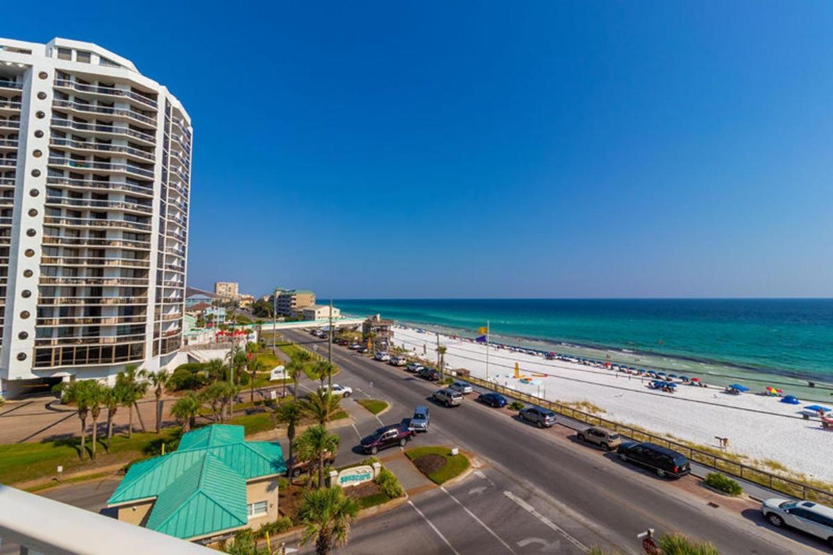 Majestic Sun by Seascape Resort - Housity