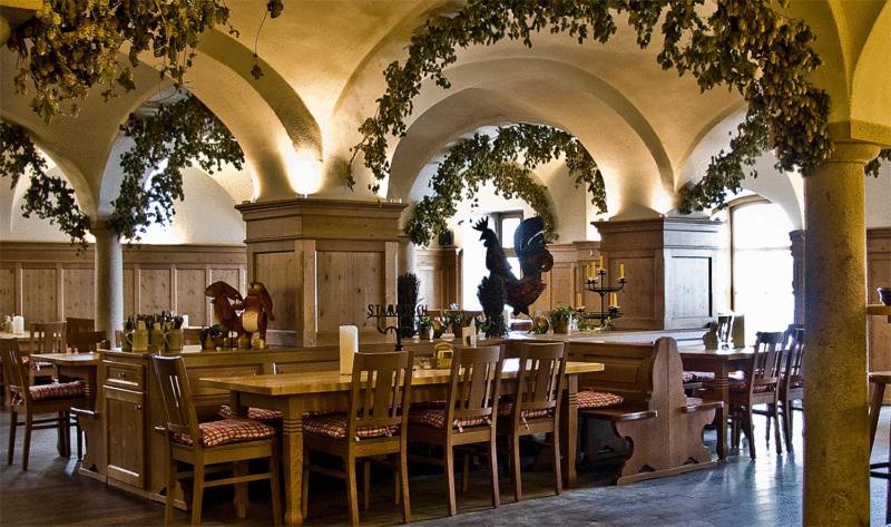 Hotel Schyrenhof - Housity