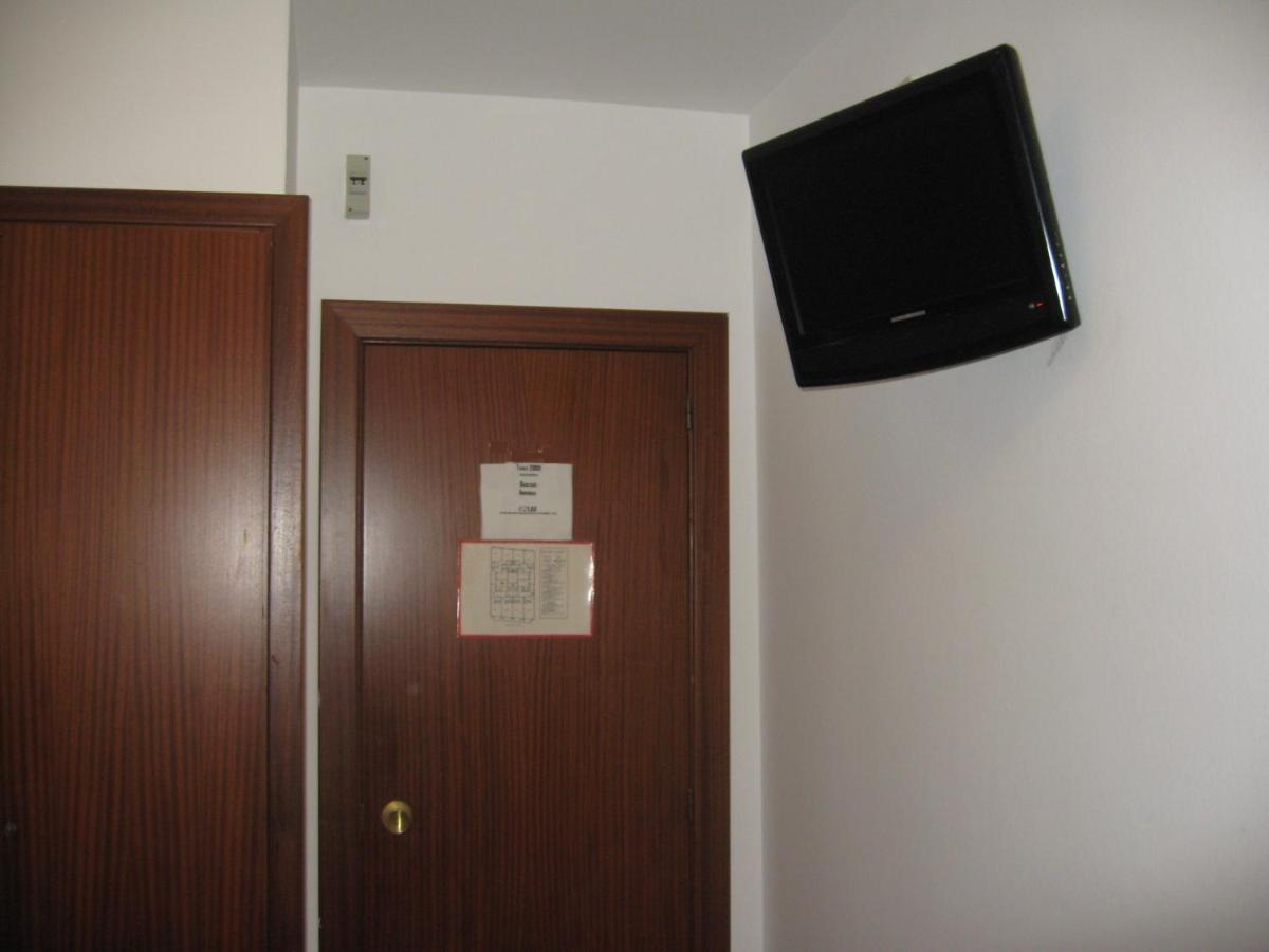 Hostal Fontdemora - Housity