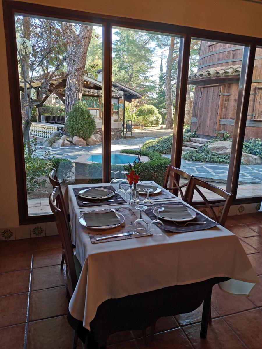 Hostal del Senglar - Housity