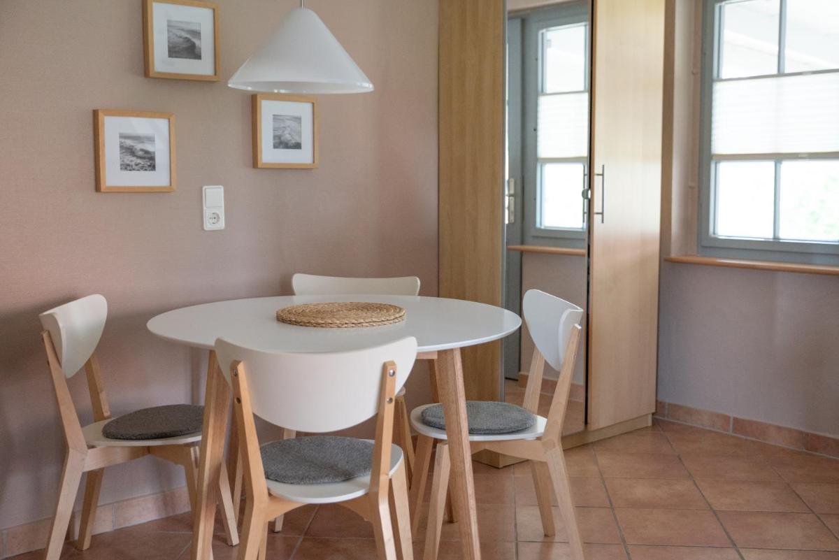 Ferienhaus im Garten - Housity