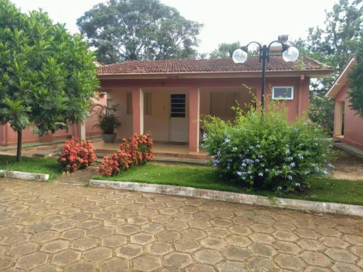 Pousada Pontal do Lago - Housity