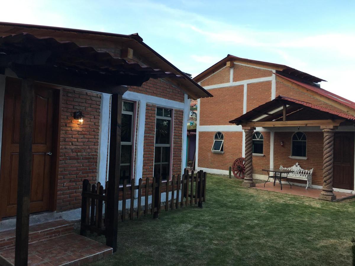 Cabaña La Brujita centro del pueblito magico - Housity