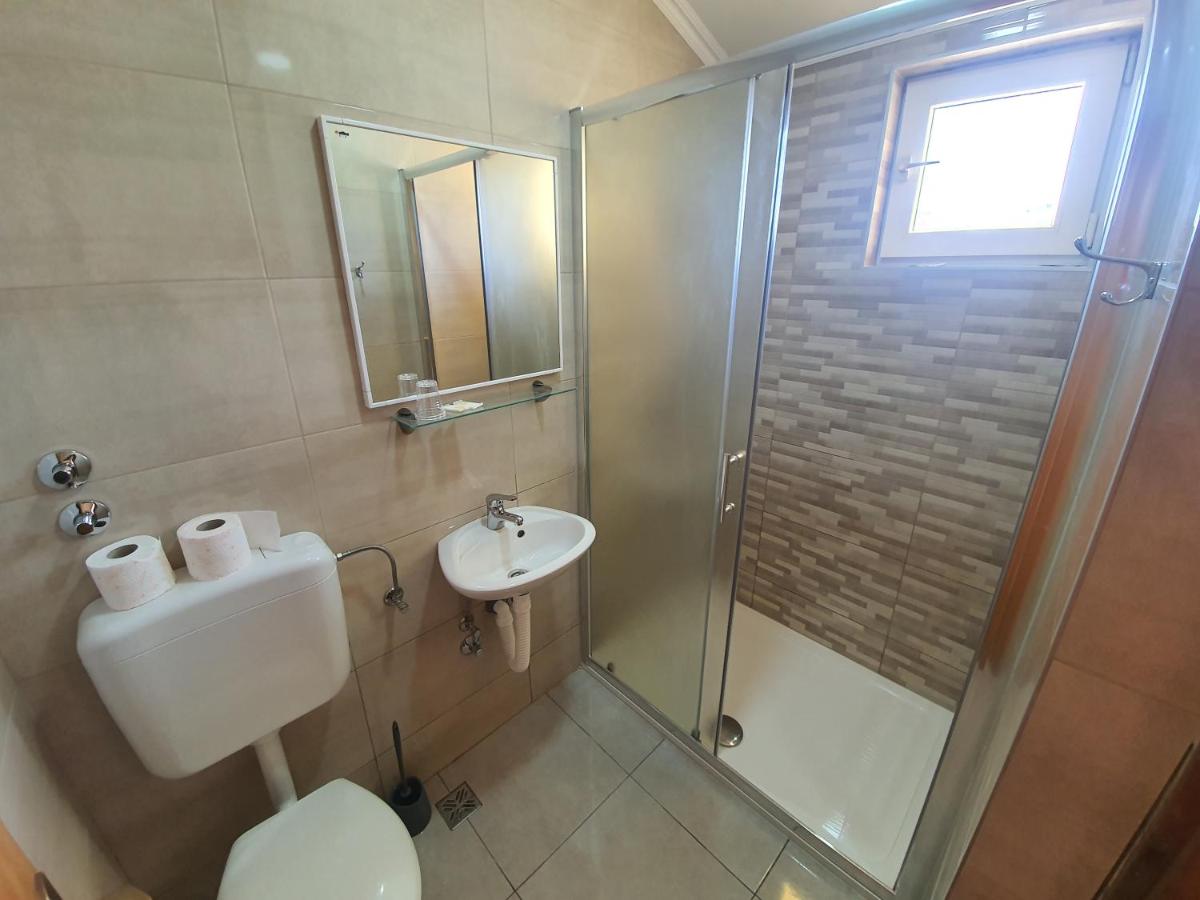 Pansion Obala - Housity