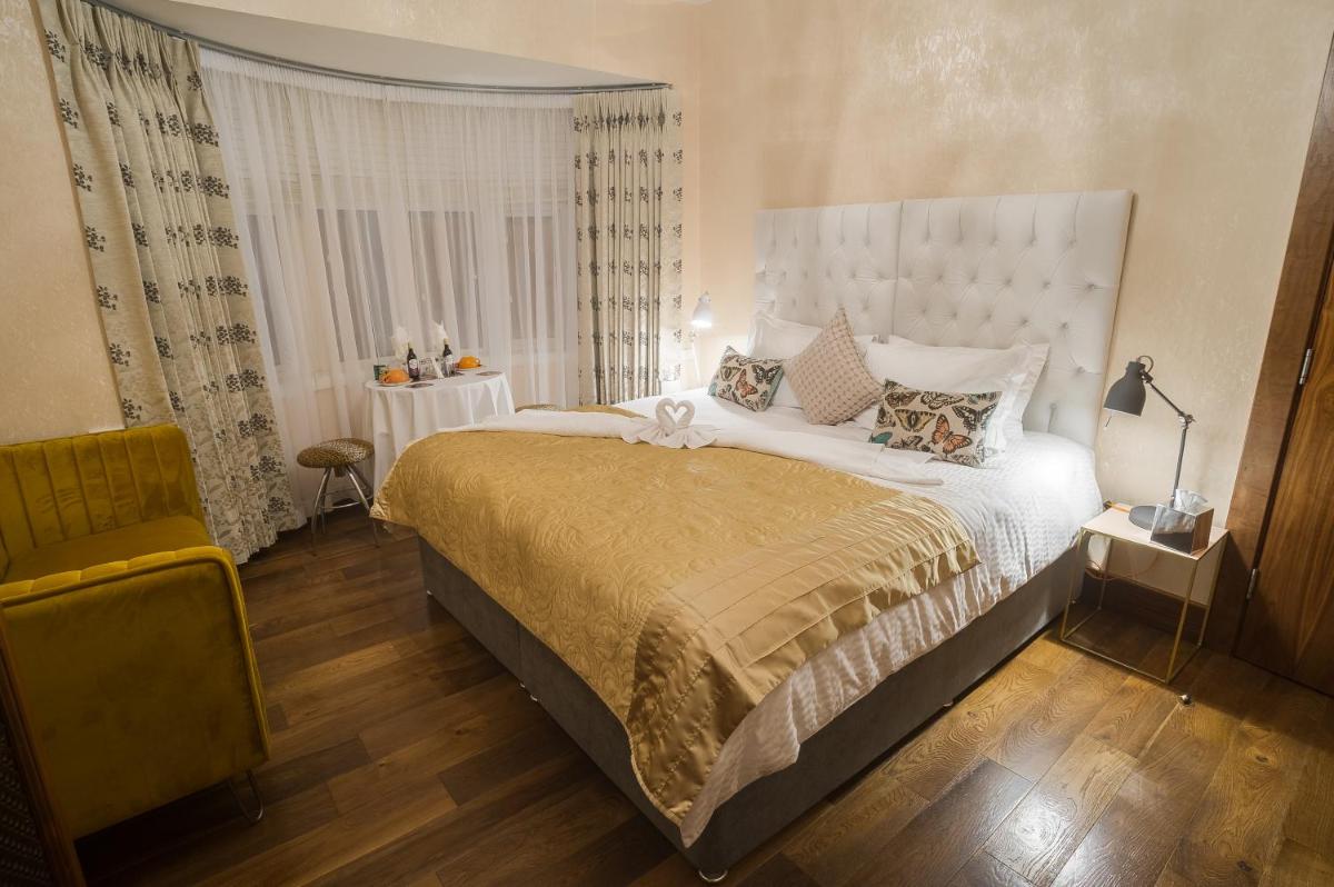 Beach House B&B - Housity