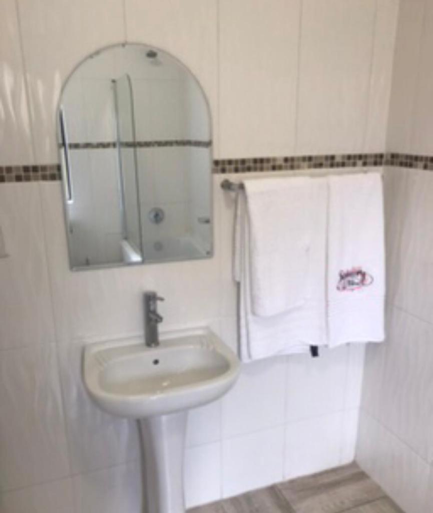 Scenery Guest House - Housity